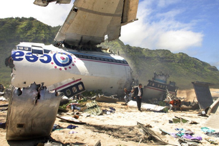 Illustration for article titled This isn't the Malaysia Airlines crash. It's Photoshopped from Lost.